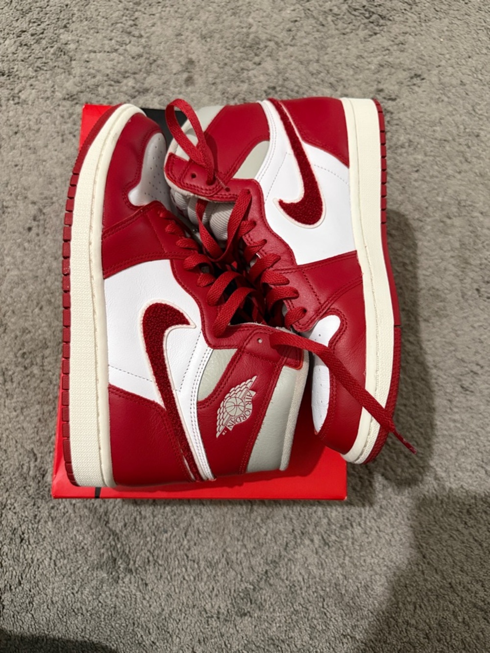 Women’s Air Jordan 1 Retro HI OG size 9 - Picture 8 of 8